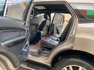 Xe Ford Everest Titanium 2.0L 4x4 AT 2018