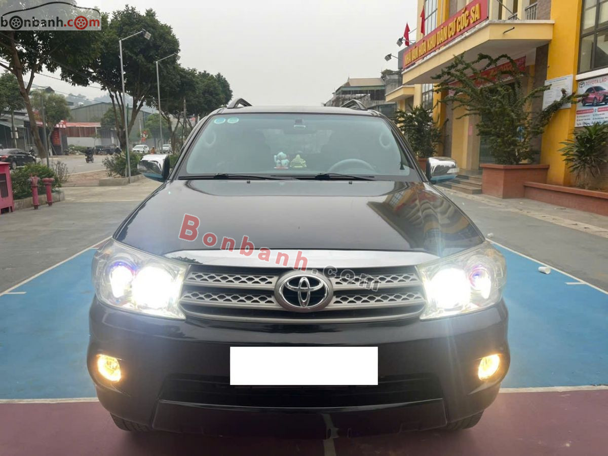 Toyota Fortuner 2.7V 4x4 AT