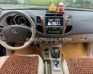 Xe Toyota Fortuner 2.7V 4x4 AT 2010