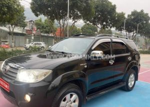 Xe Toyota Fortuner 2.7V 4x4 AT 2010