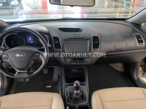Xe Kia Cerato 1.6 MT 2017