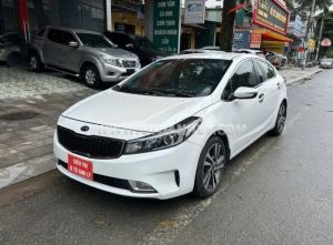 Kia Cerato 1.6 MT