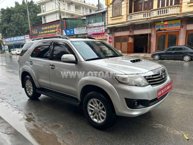 Toyota Fortuner 2.5G