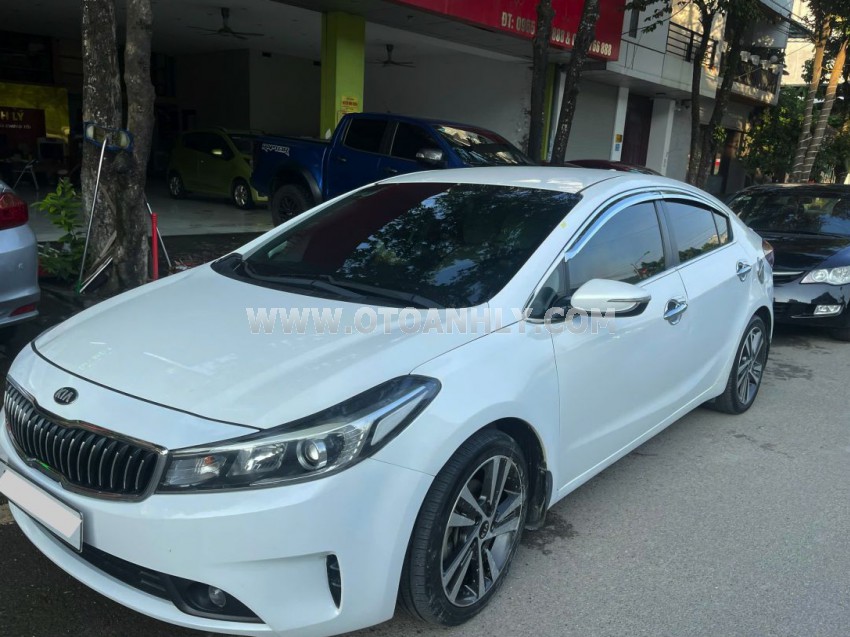 Kia Cerato 1.6 MT