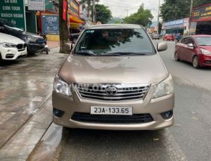Xe Toyota Innova 2.0E 2013