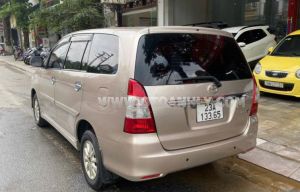Xe Toyota Innova 2.0E 2013