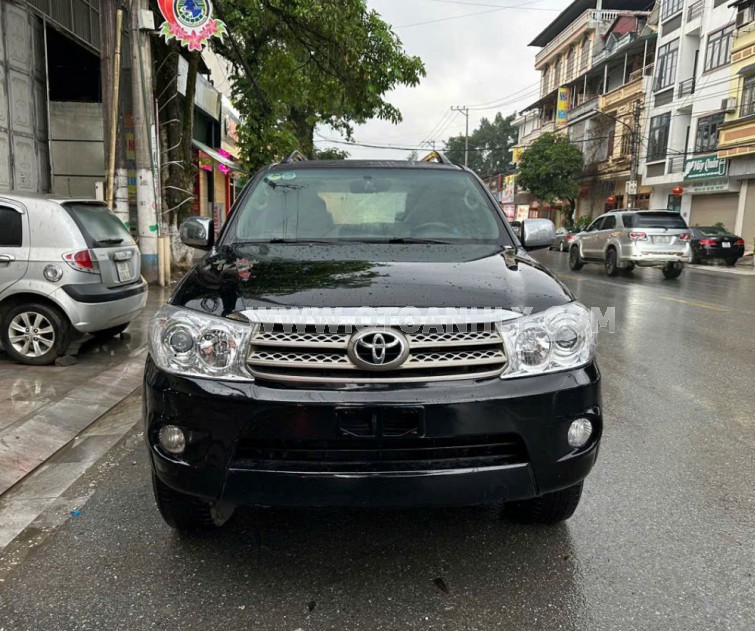 Toyota Fortuner 2.5G
