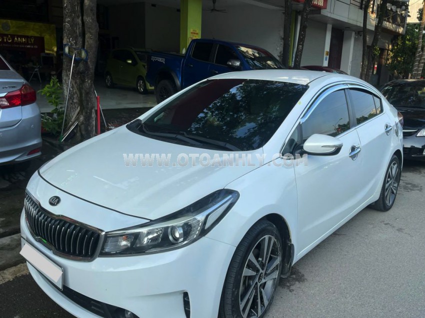Kia Cerato 1.6 MT