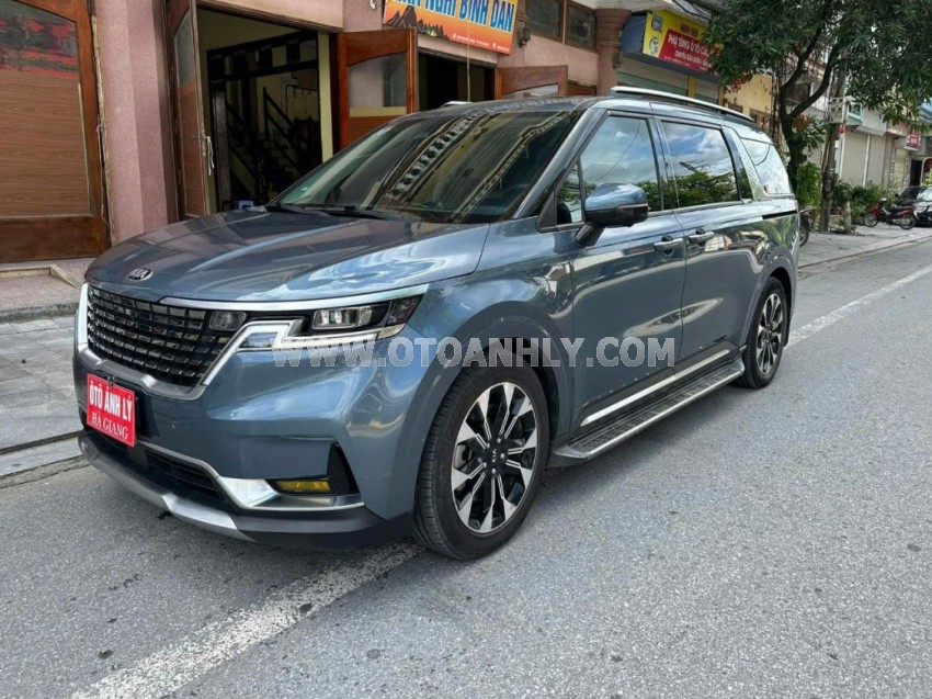 Kia Carnival Signature 2.2D