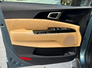 Xe Kia Carnival Signature 2.2D 2021