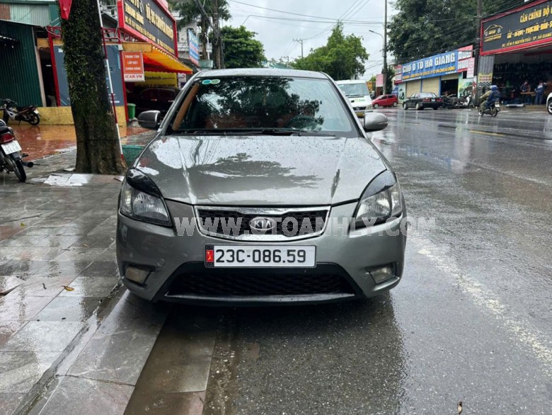 Kia Rio 1.4 MT