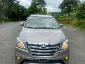 Toyota Innova 2.0E