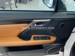 Xe Lexus RX 300 2021