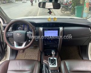 Xe Toyota Fortuner 2.7V 4x2 AT 2019