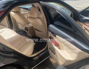 Xe Toyota Camry 2.0E 2013