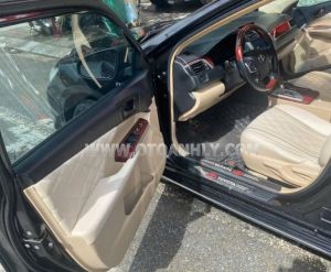 Xe Toyota Camry 2.0E 2013