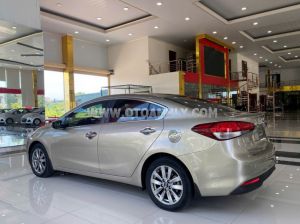 Xe Kia Cerato 1.6 MT 2017