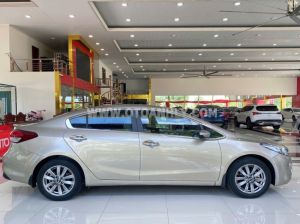 Xe Kia Cerato 1.6 MT 2017