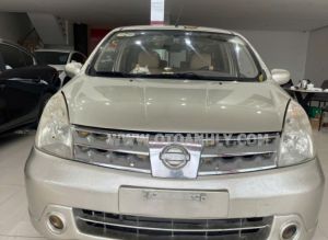 Xe Nissan Grand livina 1.8 AT 2011