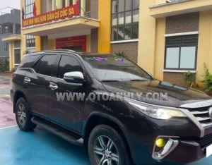 Xe Toyota Fortuner 2.4G 4x2 MT 2017