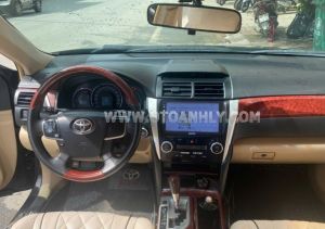 Xe Toyota Camry 2.0E 2013