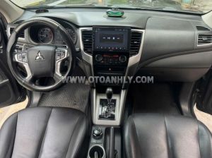 Xe Mitsubishi Triton 4x4 AT Mivec 2019