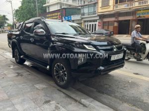 Xe Mitsubishi Triton 4x4 AT Mivec 2019