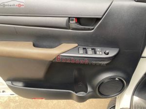 Xe Toyota Hilux 2.4E 4x2 AT 2020
