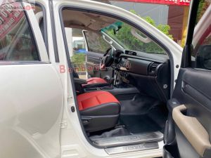 Xe Toyota Hilux 2.4E 4x2 AT 2020