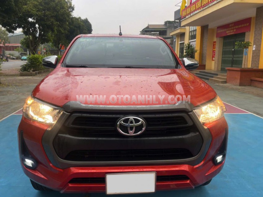 Toyota Hilux 2.4L 4x2 AT