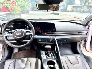 Xe Hyundai Elantra 1.6 AT Đặc biệt 2024