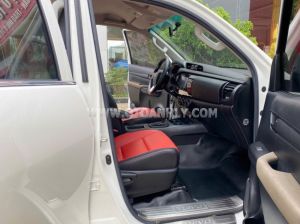 Xe Toyota Hilux 2.4E 4x2 AT 2020