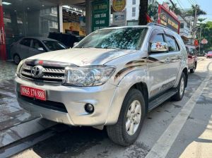 Xe Toyota Fortuner 2.5G 2009