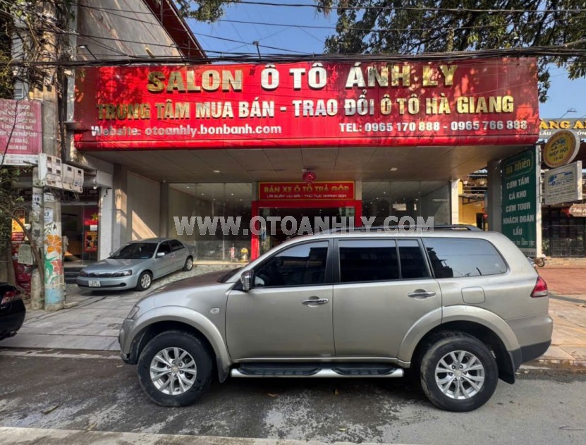 Mitsubishi Pajero Sport D 4x2 MT