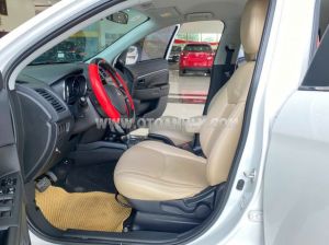 Xe Mitsubishi Outlander Sport 2.0 CVT Premium 2014