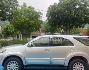 Xe Toyota Fortuner 2.7V 4x2 AT 2012