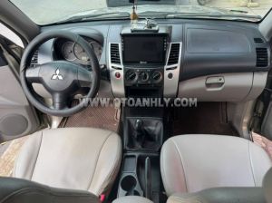Xe Mitsubishi Pajero Sport D 4x2 MT 2016