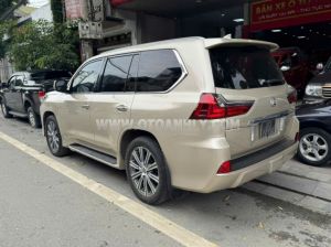 Xe Lexus LX 570 2016