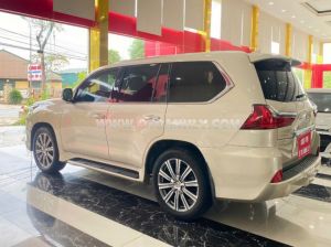 Xe Lexus LX 570 2016