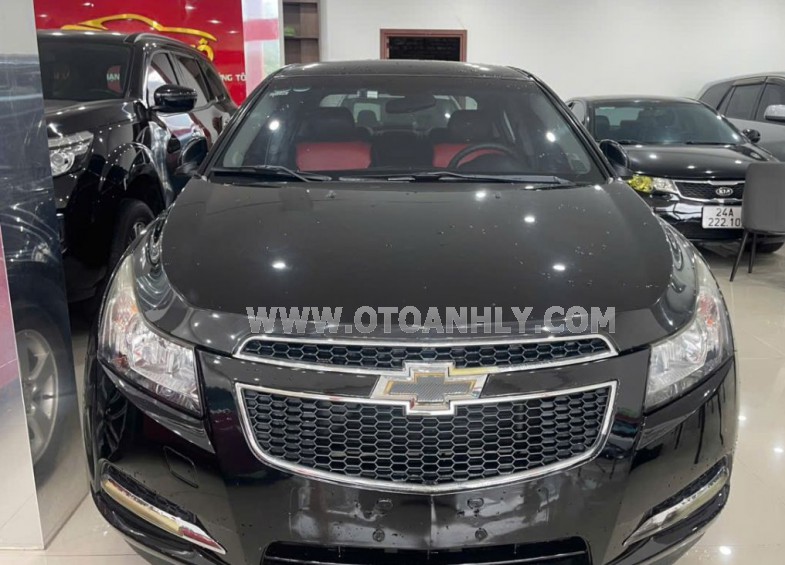 Chevrolet Cruze LS 1.6 MT